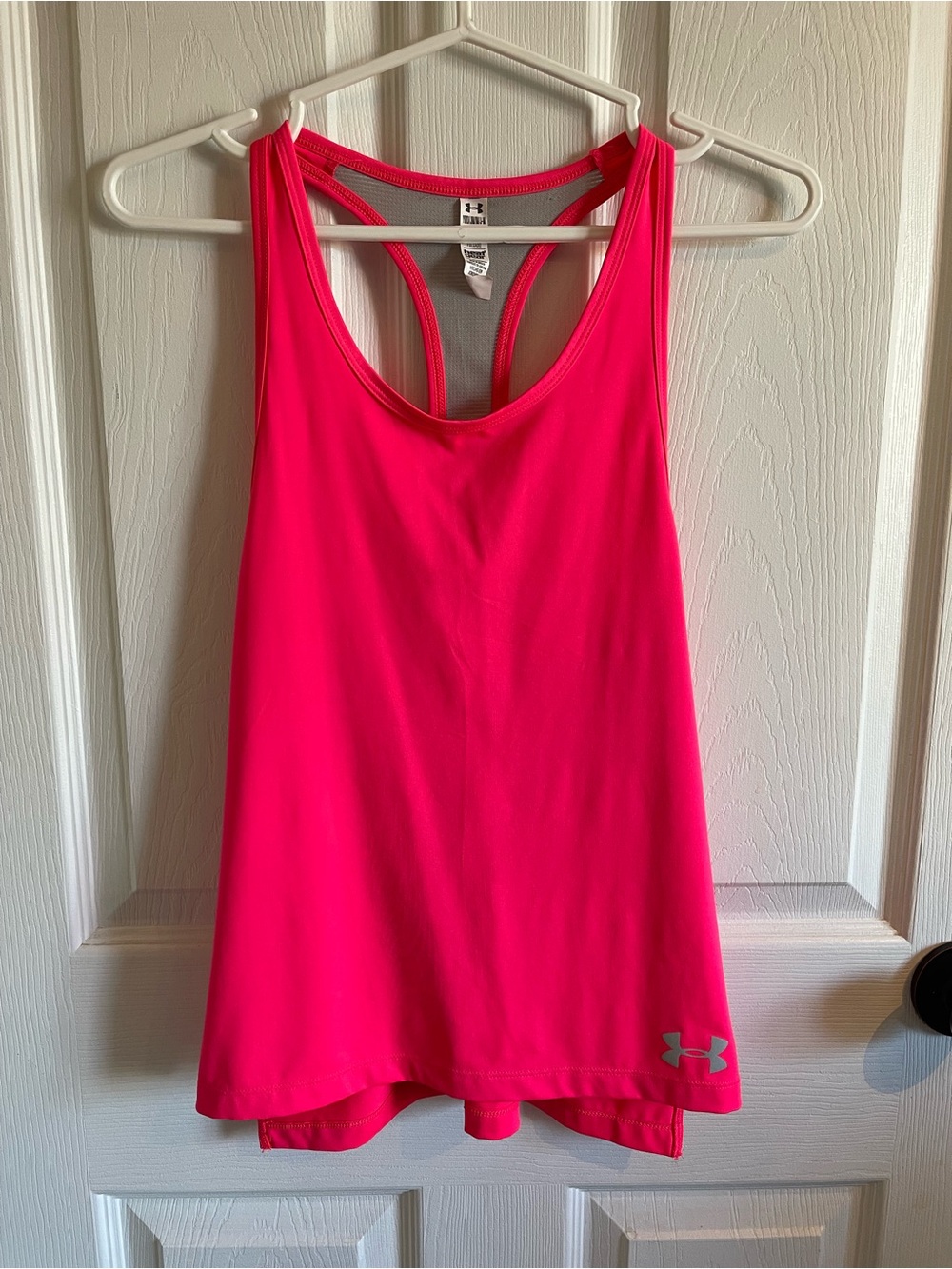 Under Armour Youth Medium Hot Pink Racerback Tank Top